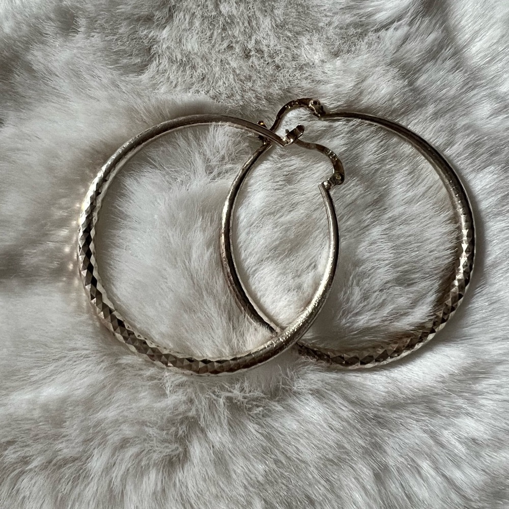 925 Hoop Earrings.